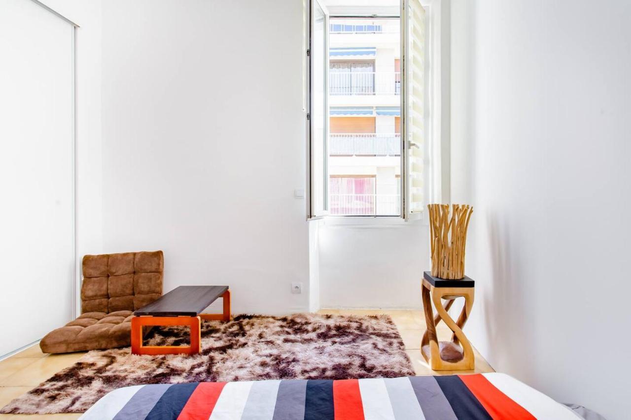 Room Rental In Apartment In Marseille Eksteriør billede